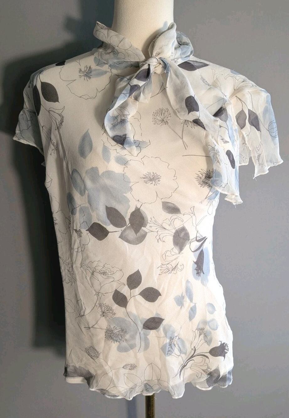 Vintage Y2K Worthington Silk Floral Tie Neck White Blue Blouse 6 Garden Party